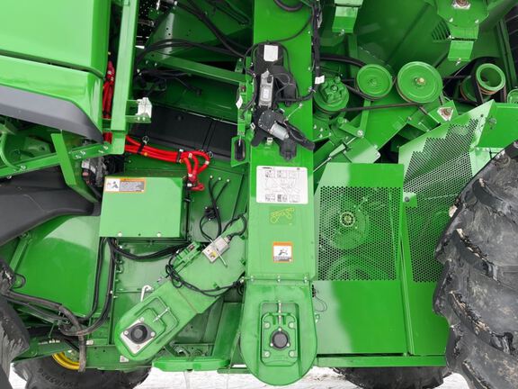 2025 John Deere S7 700 Combine