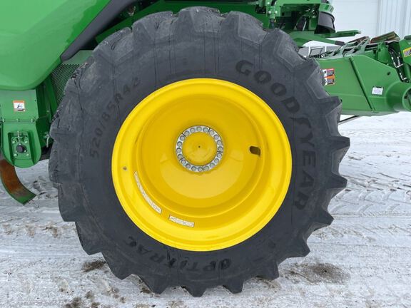 2025 John Deere S7 700 Combine