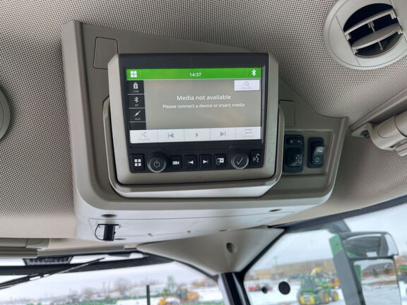 2025 John Deere S7 700 Combine