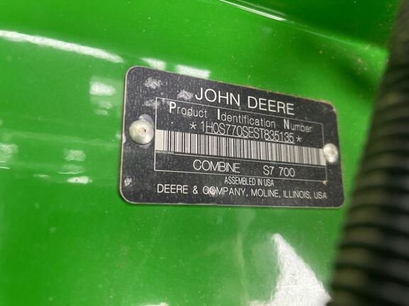 2025 John Deere S7 700 Combine