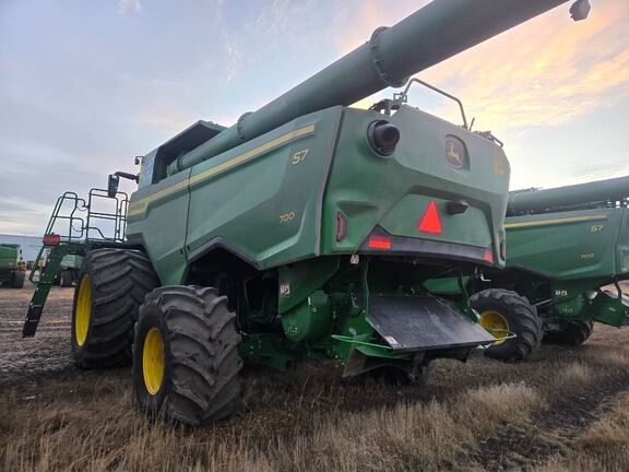 2025 John Deere S7 700 Combine