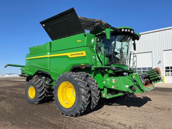 2025 John Deere S7 700 Combine
