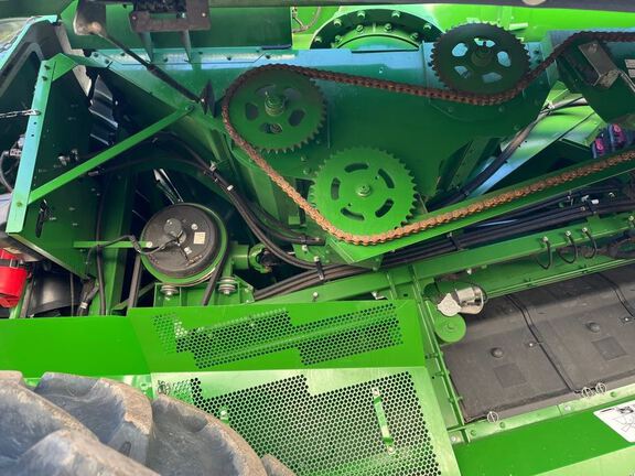 2025 John Deere S7 700 Combine