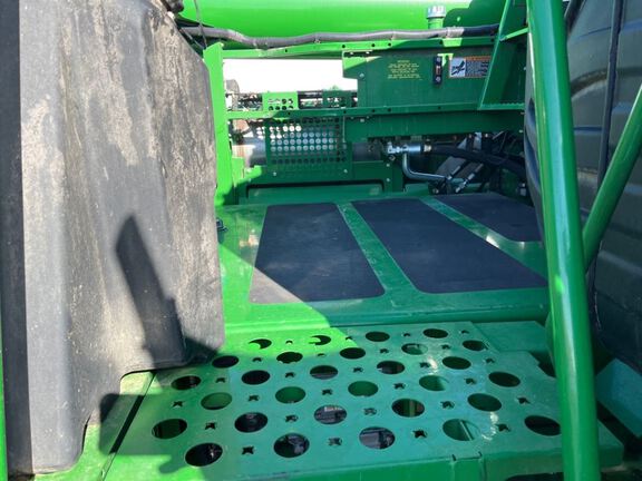 2025 John Deere S7 700 Combine