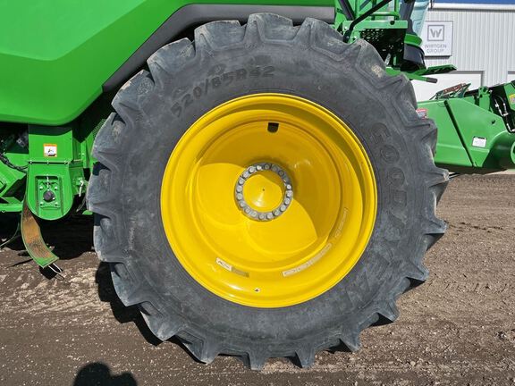 2025 John Deere S7 700 Combine