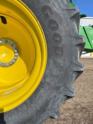 2025 John Deere S7 700 Combine