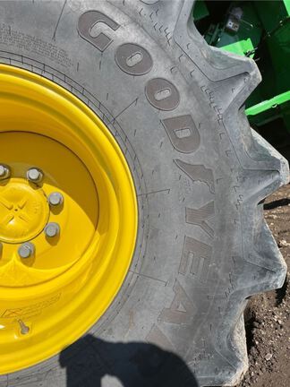 2025 John Deere S7 700 Combine