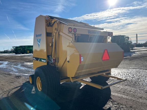 2018 Vermeer 605N Baler/Round