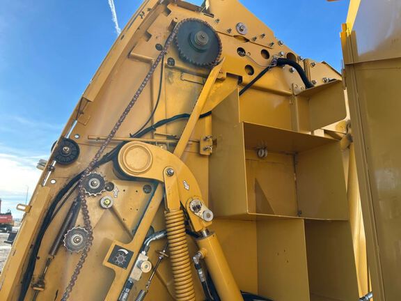 2018 Vermeer 605N Baler/Round