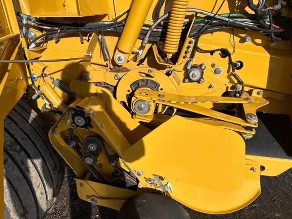 2018 Vermeer 605N Baler/Round