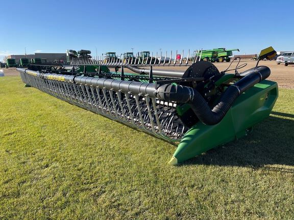 2024 John Deere RD45F Header Combine