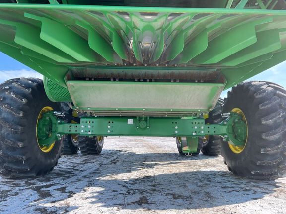 2023 John Deere S770 Combine