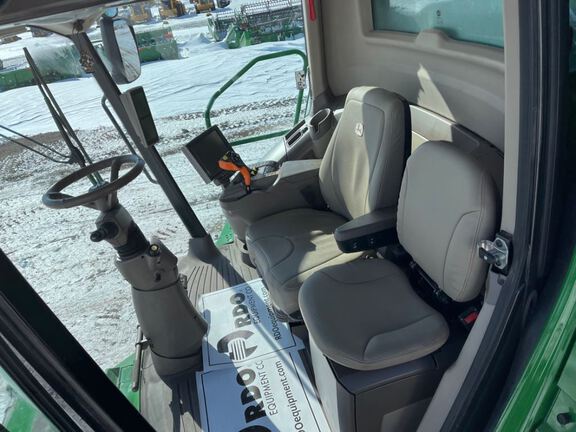 2023 John Deere S770 Combine