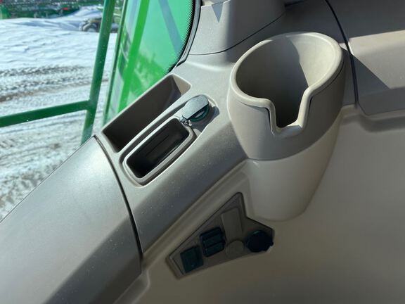 2023 John Deere S770 Combine