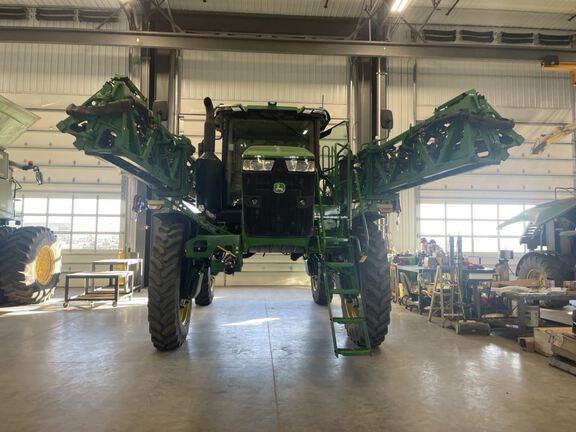 2024 John Deere 616R Sprayer/High Clearance