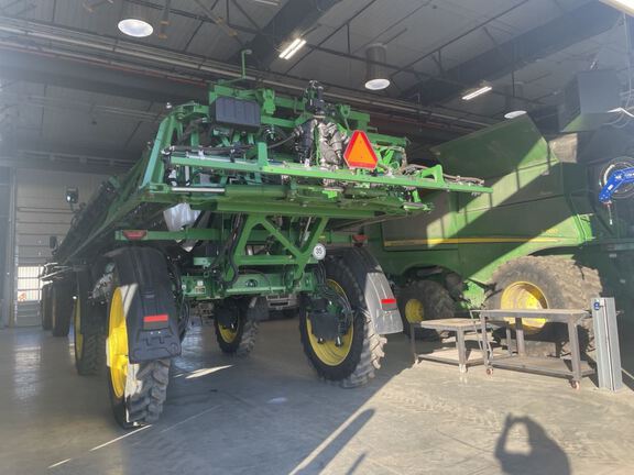 2024 John Deere 616R Sprayer/High Clearance