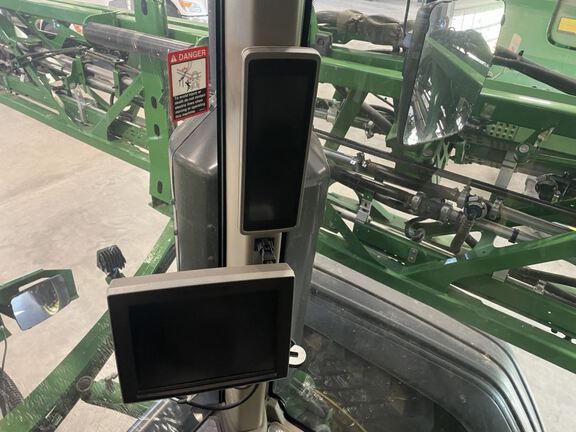 2024 John Deere 616R Sprayer/High Clearance