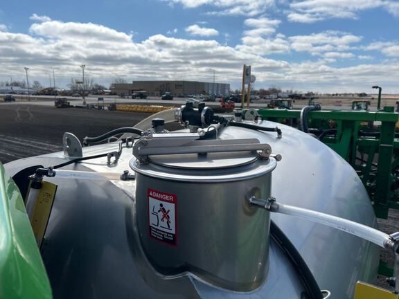 2024 John Deere 616R Sprayer/High Clearance