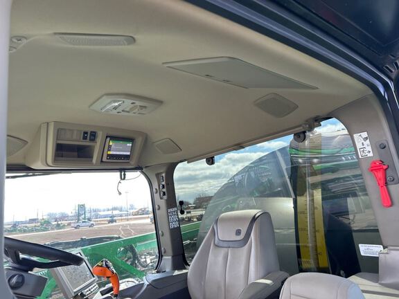 2024 John Deere 616R Sprayer/High Clearance