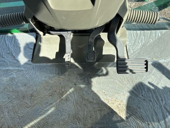 2024 John Deere 616R Sprayer/High Clearance