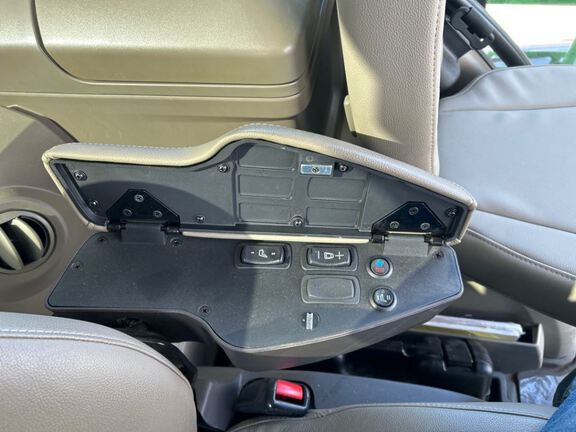 2024 John Deere 616R Sprayer/High Clearance