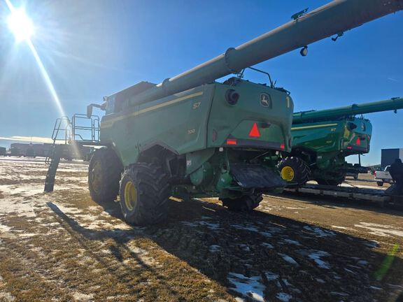 2025 John Deere S7 700 Combine