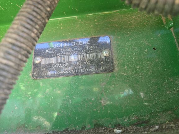 2025 John Deere S7 700 Combine