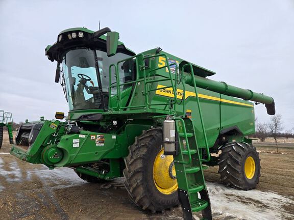 2025 John Deere S7 700 Combine