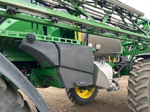2024 John Deere 616R Sprayer/High Clearance