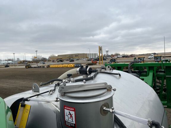 2024 John Deere 616R Sprayer/High Clearance