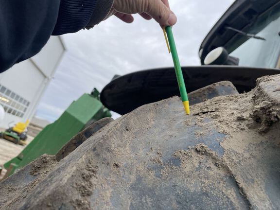 2012 John Deere 8360R Tractor