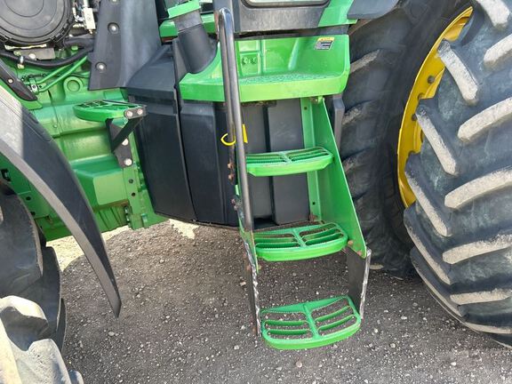 2012 John Deere 8360R Tractor