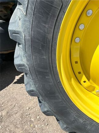 2012 John Deere 8360R Tractor