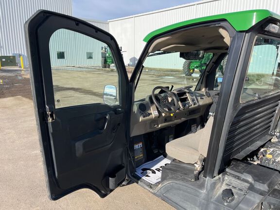 2024 John Deere XUV835R ATV