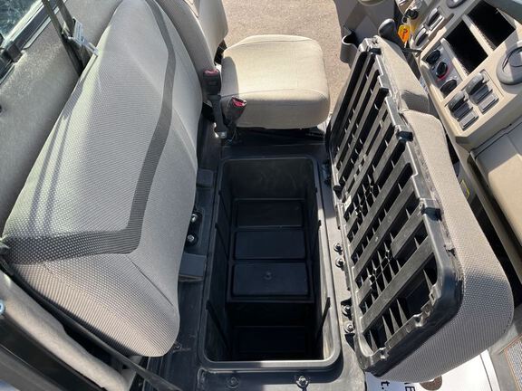 2024 John Deere XUV835R ATV