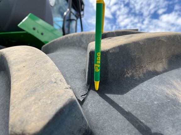 2024 John Deere 9R 640 Tractor 4WD