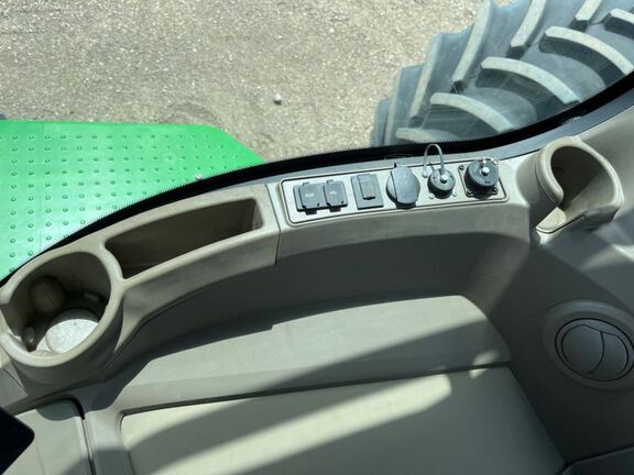 2024 John Deere 9R 640 Tractor 4WD