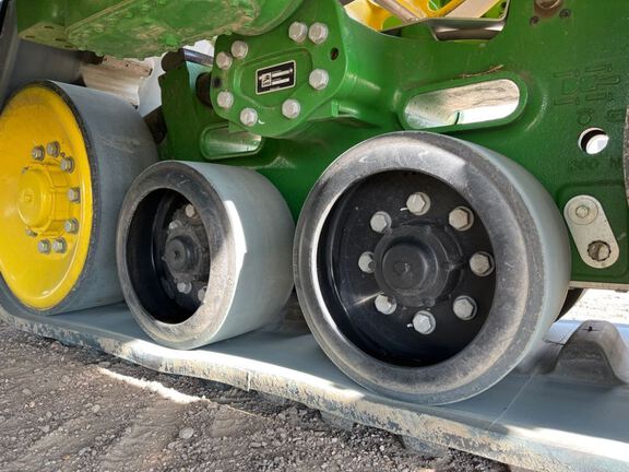 2024 John Deere 9RX 640 Tractor Rubber Track