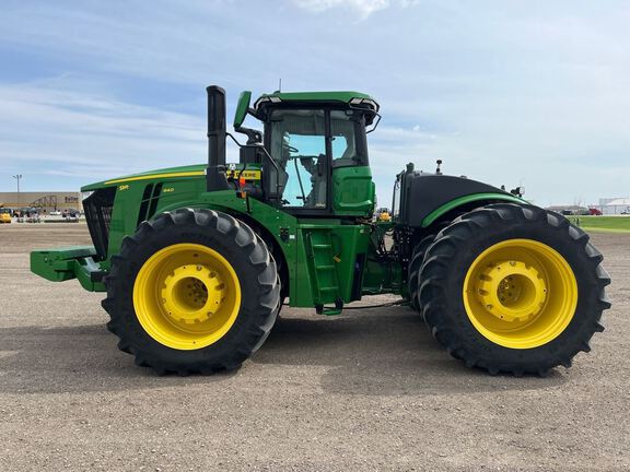 2024 John Deere 9R 640 Tractor 4WD