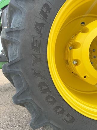 2024 John Deere 9R 640 Tractor 4WD