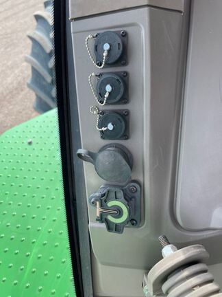 2024 John Deere 9R 640 Tractor 4WD