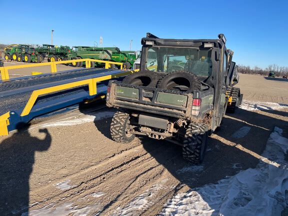 2024 John Deere XUV835R ATV