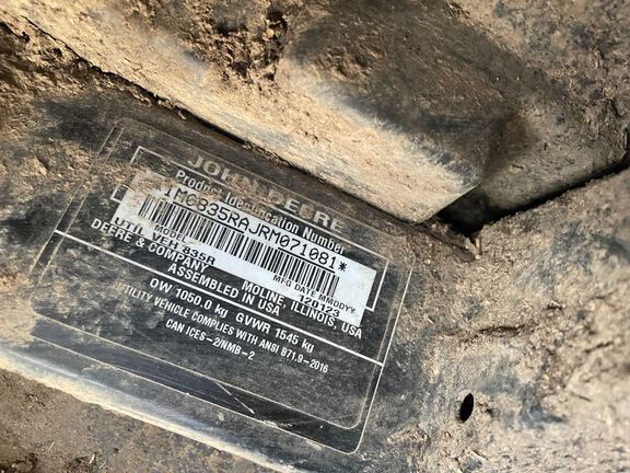 2024 John Deere XUV835R ATV