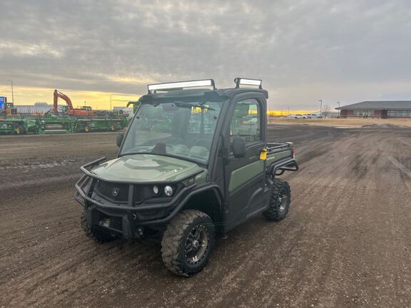 2024 John Deere XUV835R ATV