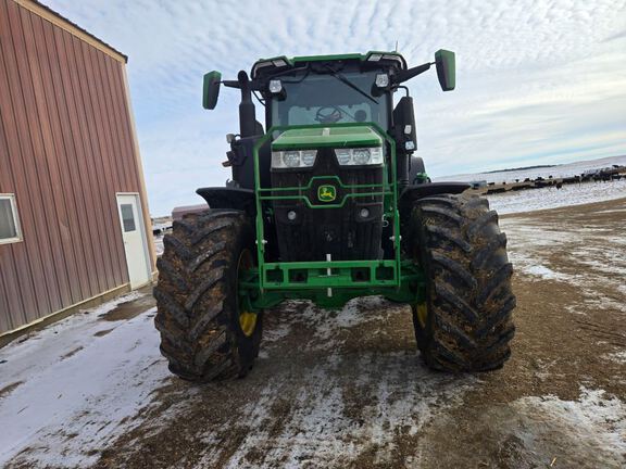 2025 John Deere 7R 210 Tractor