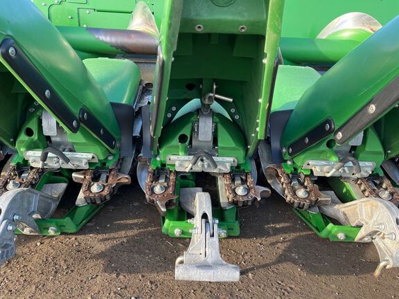 2024 John Deere C18R Header Corn Head