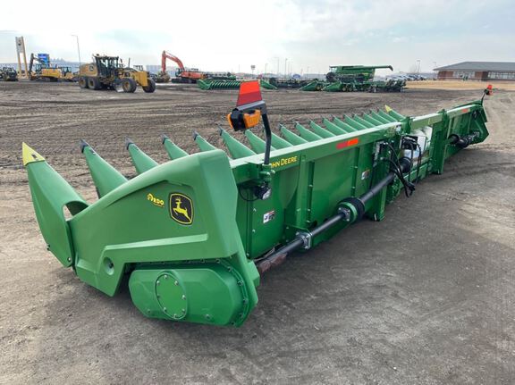 2024 John Deere C18R Header Corn Head