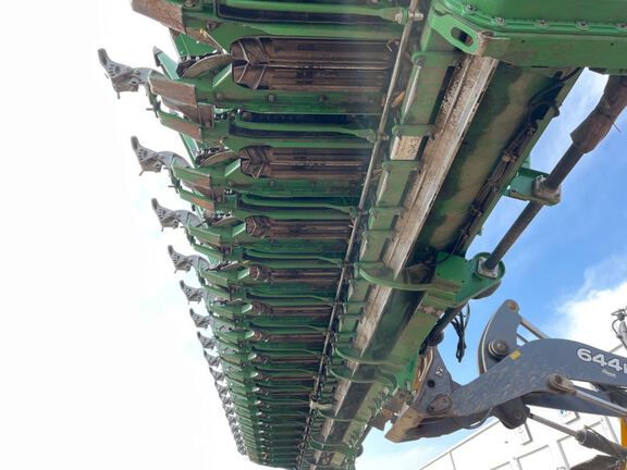 2024 John Deere C18R Header Corn Head