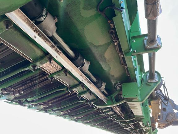2024 John Deere C18R Header Corn Head