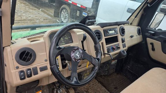 2019 John Deere 835R ATV